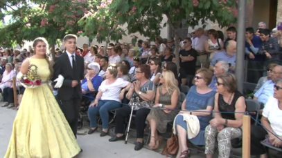 El Ball de la Garlanda tanca el cap de setmana de les Festes del Roser de Vallbona