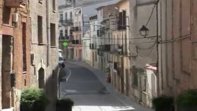 Vallbona posa en marxa un protocol per controlar les colònies de gats