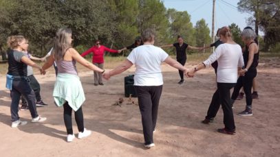 Ioga, psicodansa, caminades i natura en un taller molt especial. El vols conèixer?