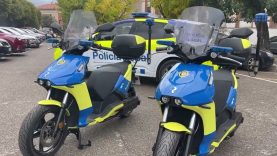 La Policia Local de Manresa incorpora dues scooters elèctriques a la seva flota de vehicles