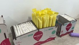 Una empresa bagenca promou la instal·lació de dispensadors gratuïts de compreses i tampons