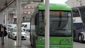 Els Consells Comarcals de la Catalunya Central i Educació es comprometen a millorar el transport escolar